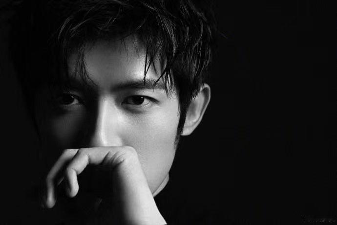 #佟梦实首次直播回应一年级争议#真是不应该断章取义，感觉我们应该求证事实再说话，