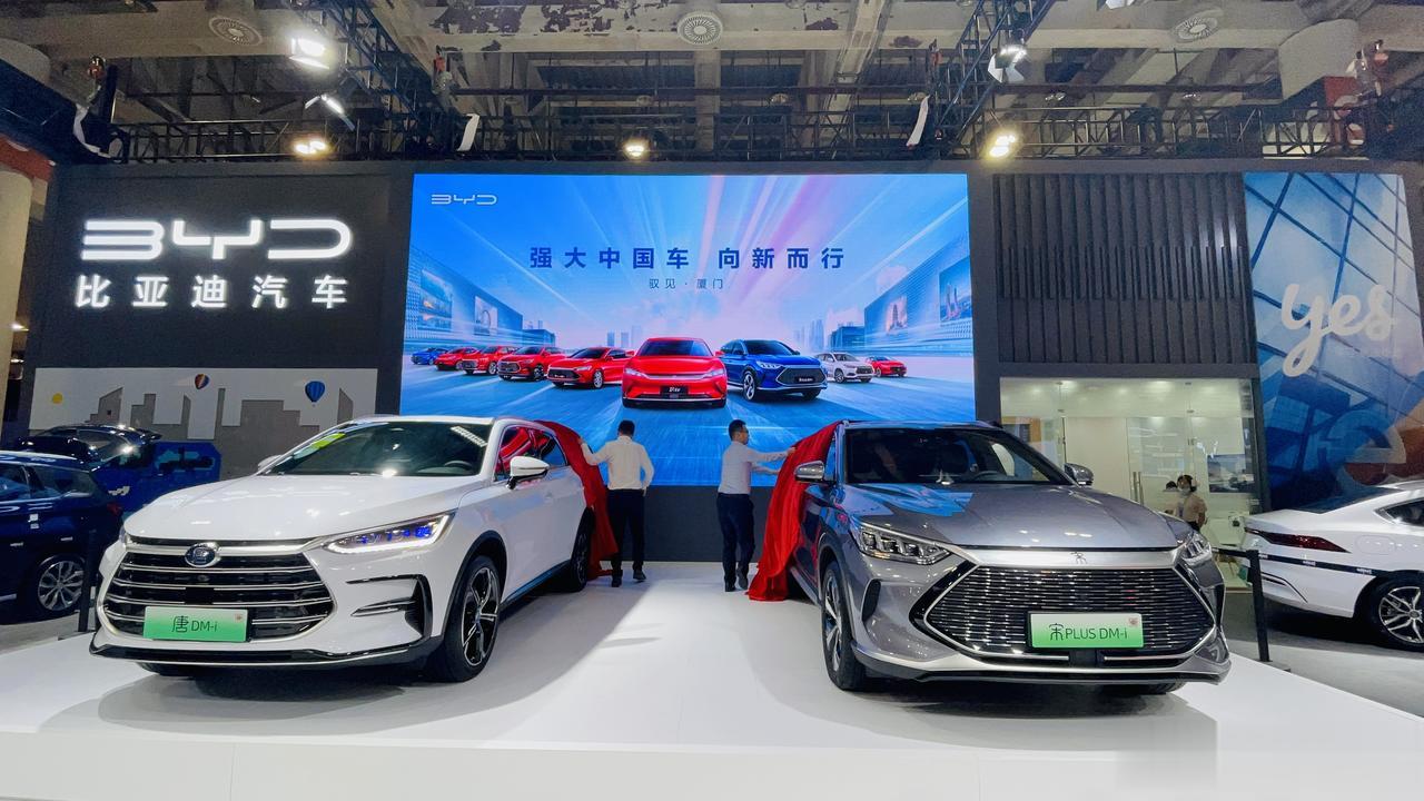 210295辆！4月的比亚迪依旧无敌！比亚迪的4月销量同比增长98.31%，达到