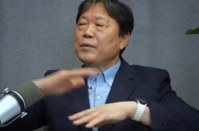 中国不打算救助美国了！美国国内36万亿美元的国债正在爆发，然而在08年金融危机，