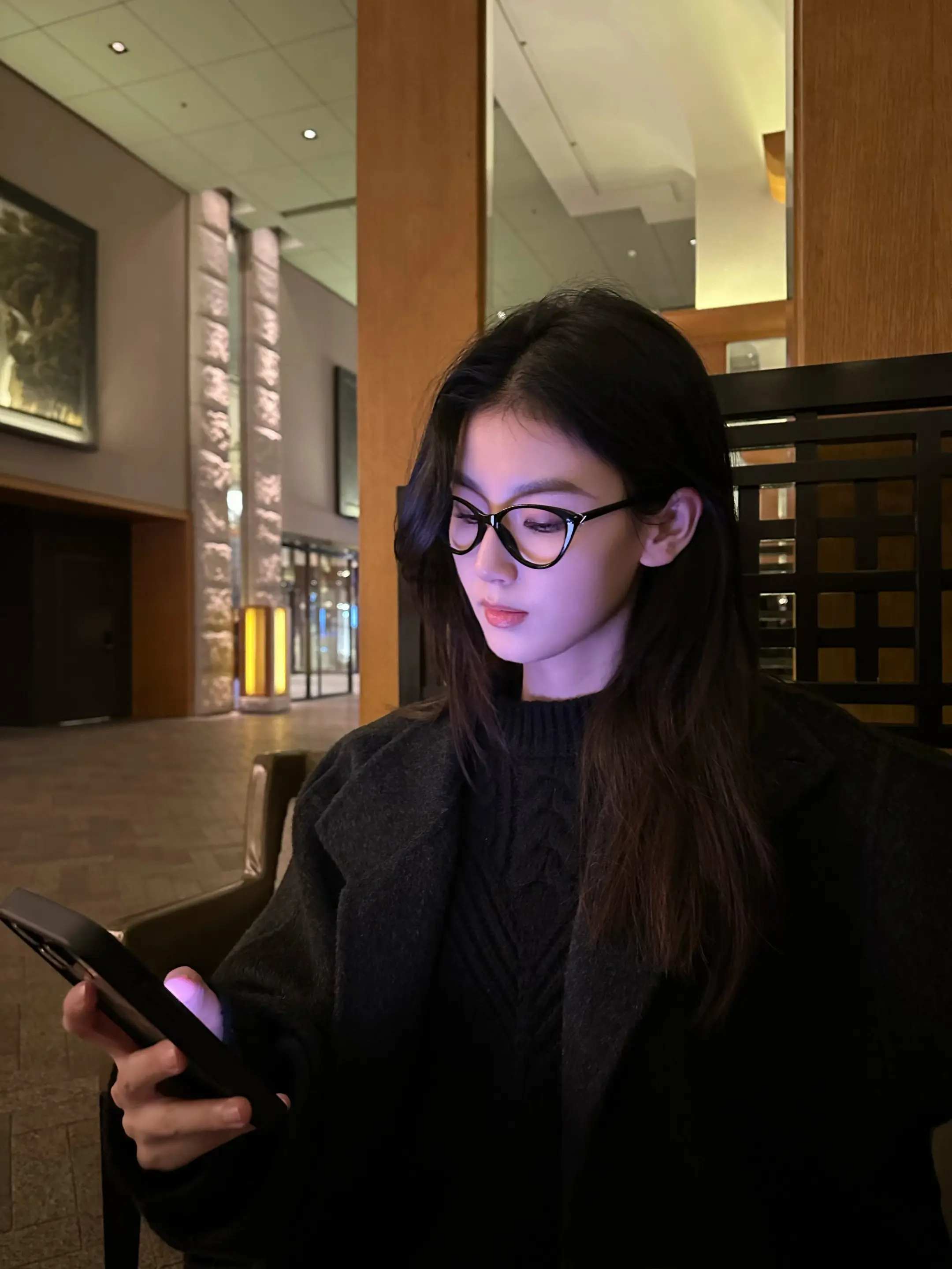 如果全世界都指责你 那姐姐蹲下来抱抱你。