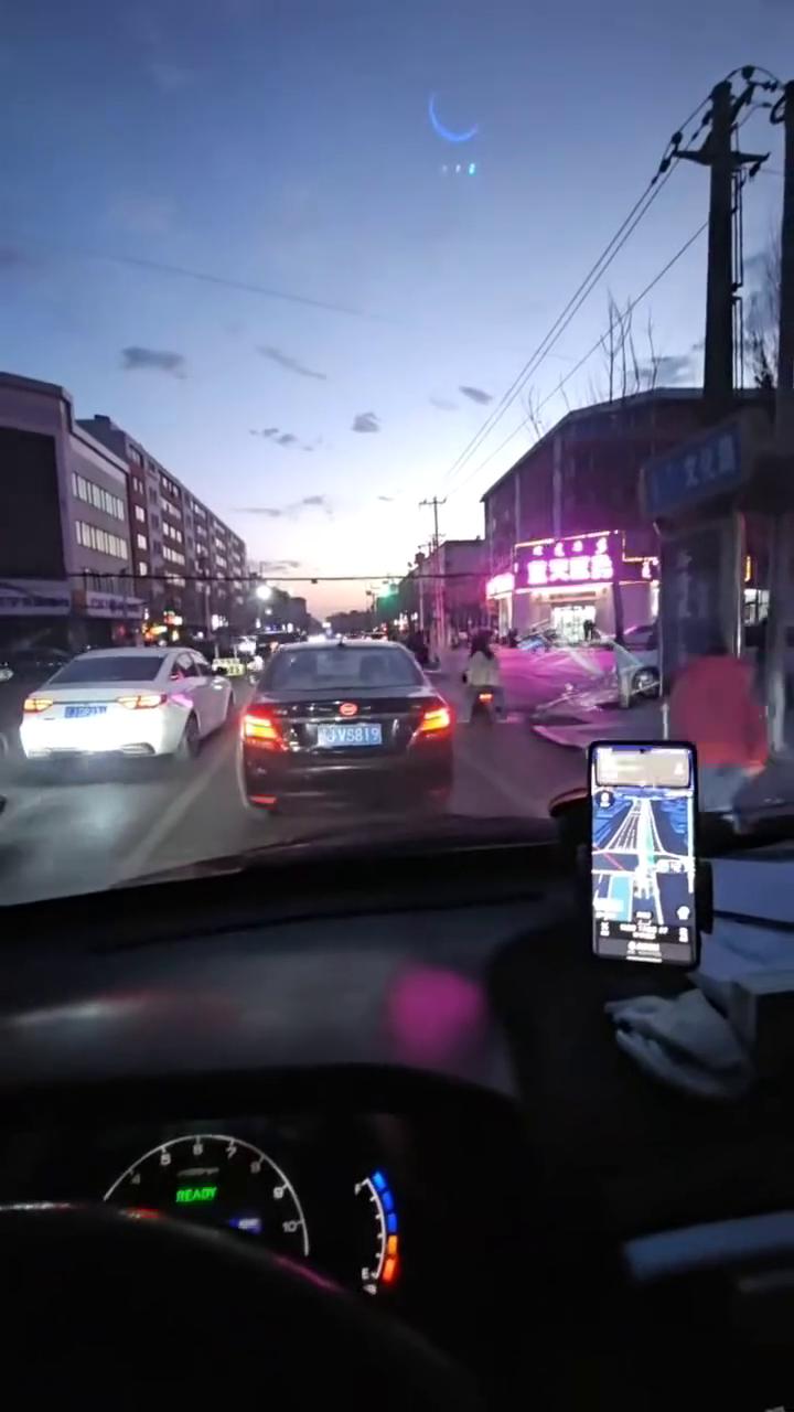 阜新县送货请起步直行。