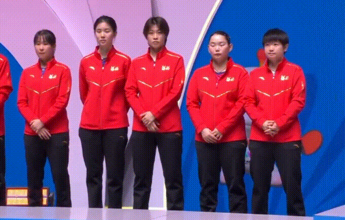 决胜盘失利，何卓佳痛哭自责，莎莎一举动把她哄开心！

全运会乒乓女团决赛，河北队