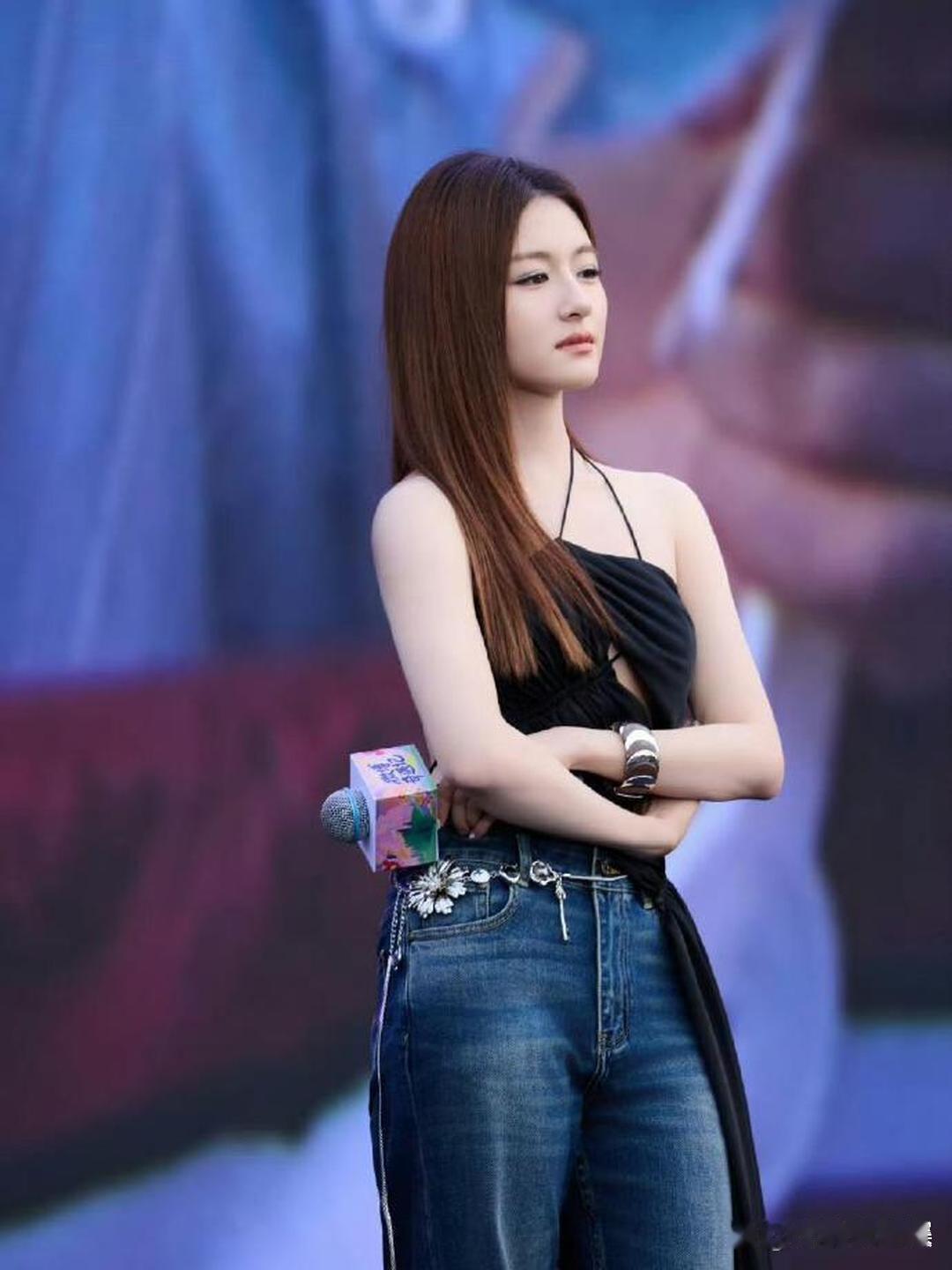李兰迪最近有照过镜子吗？ 
