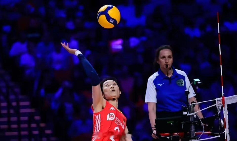 随着中国女排3：0德国女排，中国女排距离总决赛资格还差1分​1、巴西——11胜，