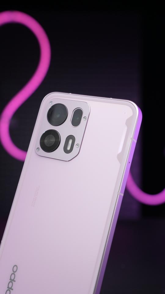 OPPO K15 Pro这波联名+设计直接戳爆潮人DNA 最近在逛社交平台时，本