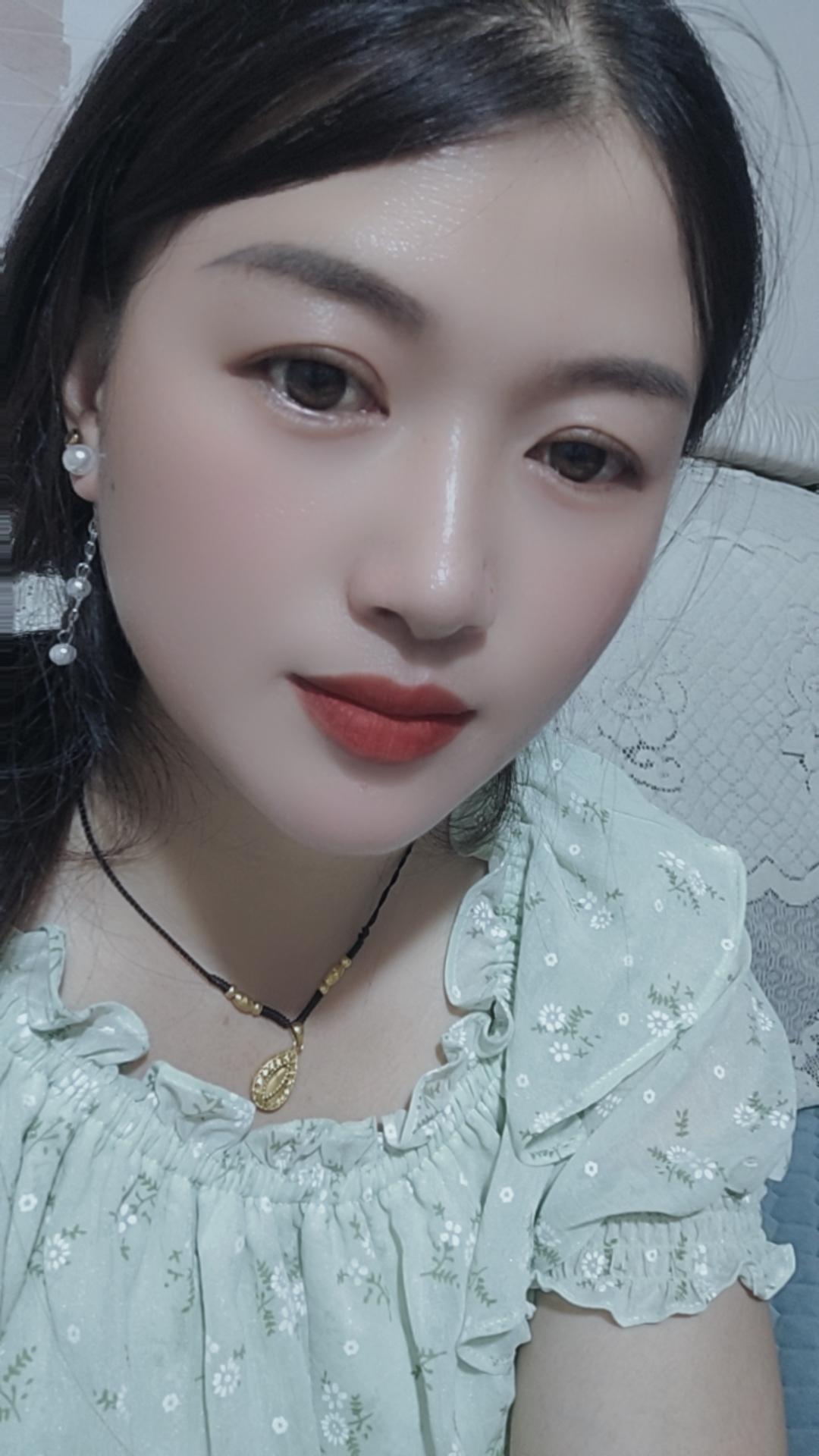 如果男人没有经济来源就算人品再好再顾家再能干在别人眼里也是一文不值这就...