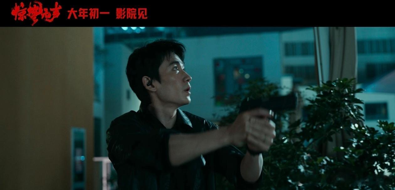 易烊千玺让别剧透我真的很吃《惊蛰无声》这种宣传思路，不搞花里胡哨，直接把影片核心