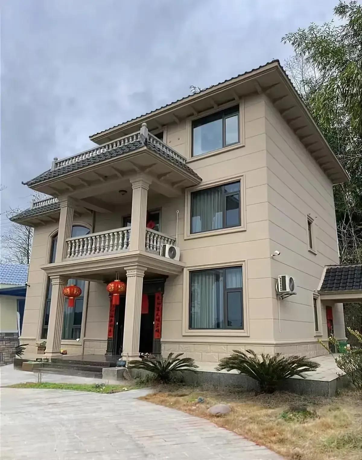 凭自己本事挣钱，建造的房子，被别人说五百块一个月租给他都不要，我就想问问你一个租