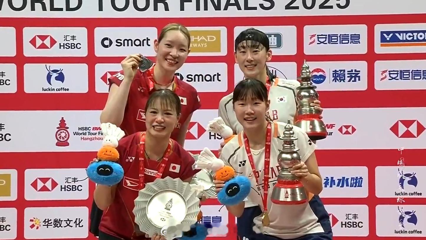 2025年世界羽联年终总决赛 恭喜白荷娜/李绍希夺得冠军恭喜福岛由纪/松本麻佑获