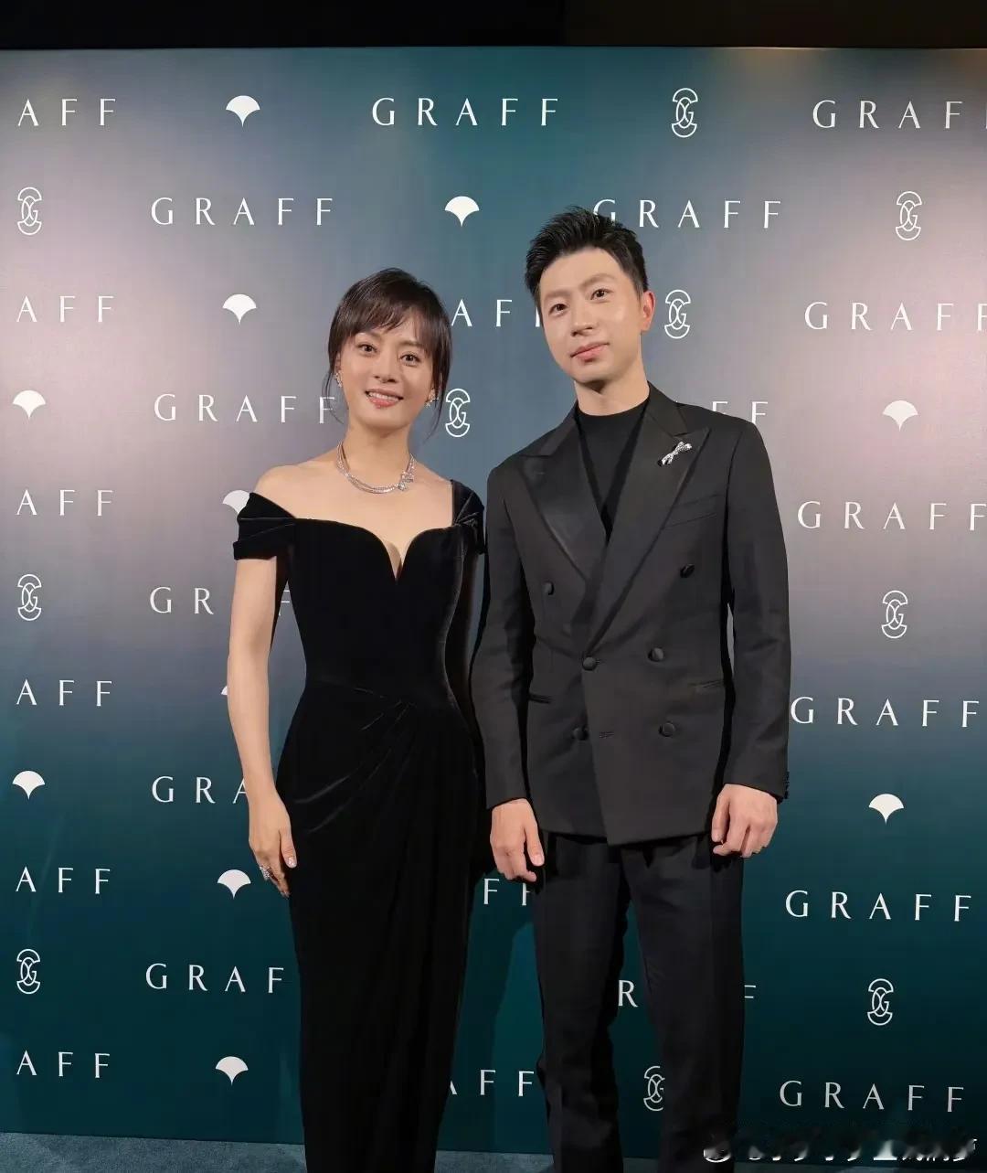 孙俪是不是有点太孤僻了娱乐圈里，孙俪跟谁都不熟跟哪个明星都不来往她每次拍完戏都会