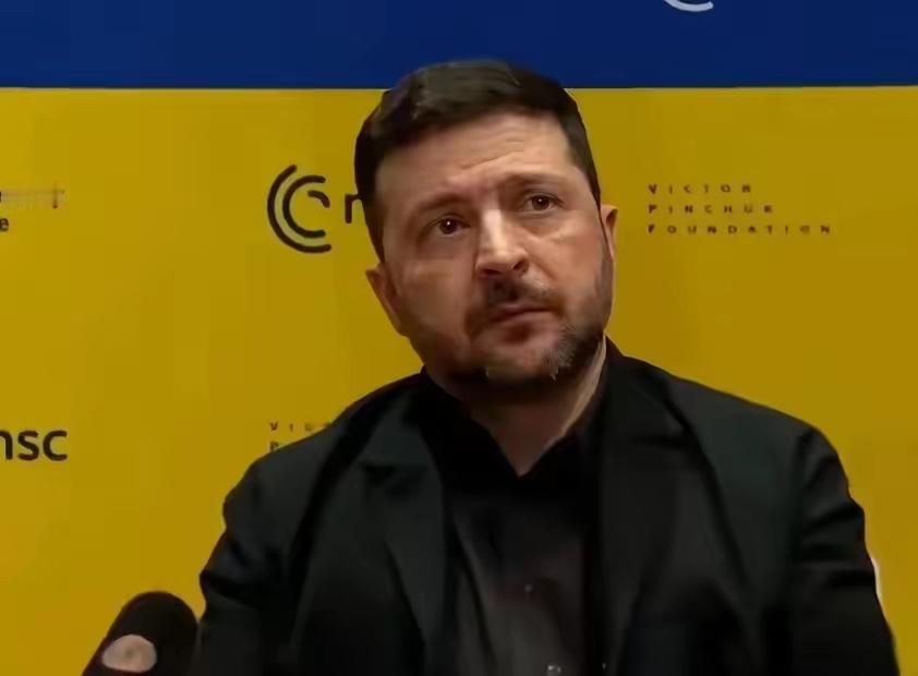 泽连斯基:寸土不让！
当地时间2月14日，泽连斯基在慕尼黑表示，他不贪恋权利，可