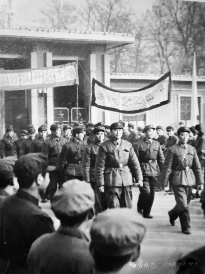 【铁营长清风正气，老山战场临危受命接任团长，率队打出风采荣立二等功】提要：无论在
