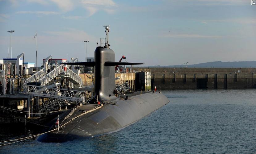 法海军基地上空惊现无人机

在驻有法国配备核武器的弹道导弹潜艇舰队的海军基地上空