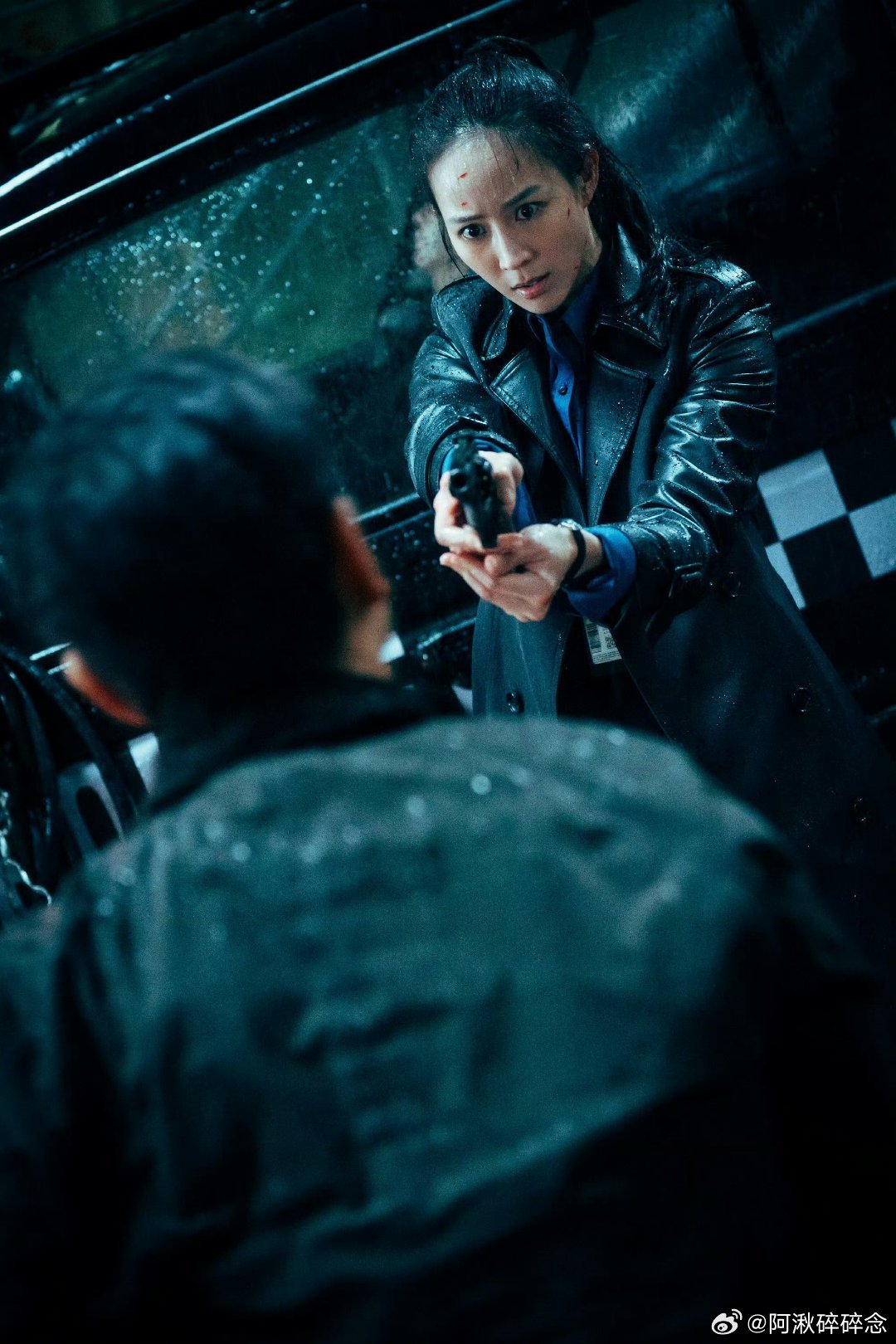 看张钧甯我鸡皮疙瘩都起来了《匿杀》名场面，张钧甯一个眼神封神，狠戾与隐忍无缝切换