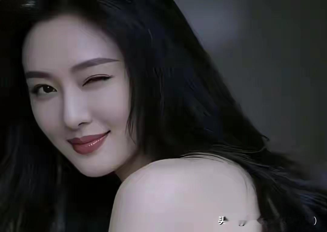 和家人朋友相处久了慢慢懂得，
真正让人舒服的，从来不是强势，而是温柔。
不发脾气