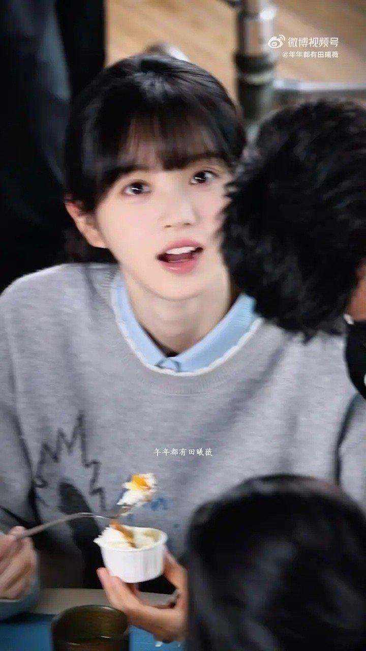 天才少女这衣服土土的 ​​​