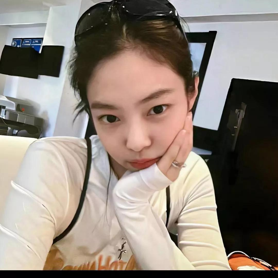 性感女神，你的微笑，美到心碎性感 超级迷人美女 美少女的微笑 性感美女 超级迷人