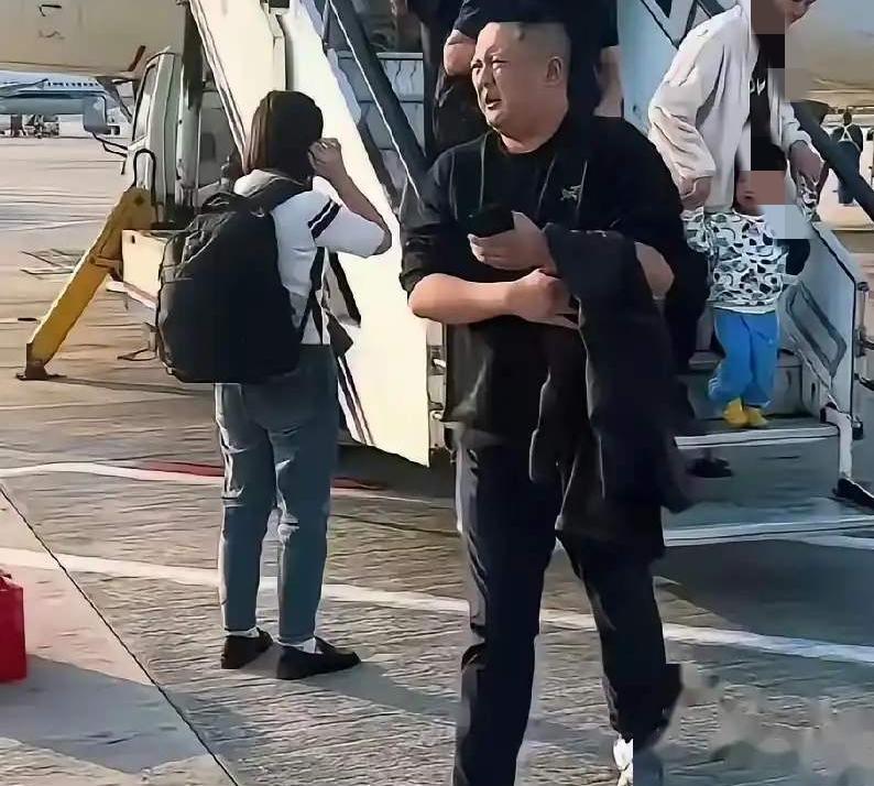 大家不要一会欧先涛一会欧皓辰了
欧先涛已经澄清纯属谣言并报警
欧皓辰这个名字也并