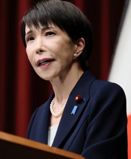 日本舆论场终于有人把那层窗户纸捅破了！有日本人曾提出过一个很刺眼的问题：“美国和