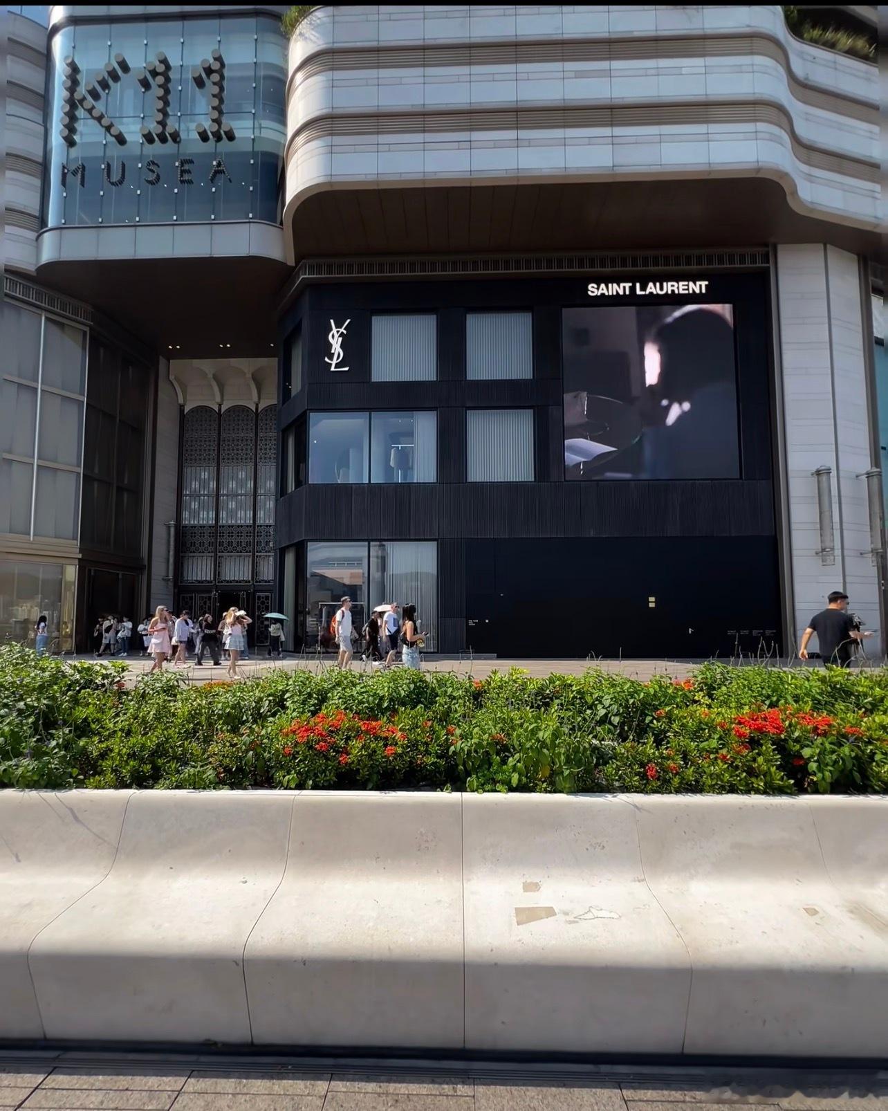 去19号活动线下的小飞侠记得是K11 musea 这里，别跑错了，香港天气不稳定