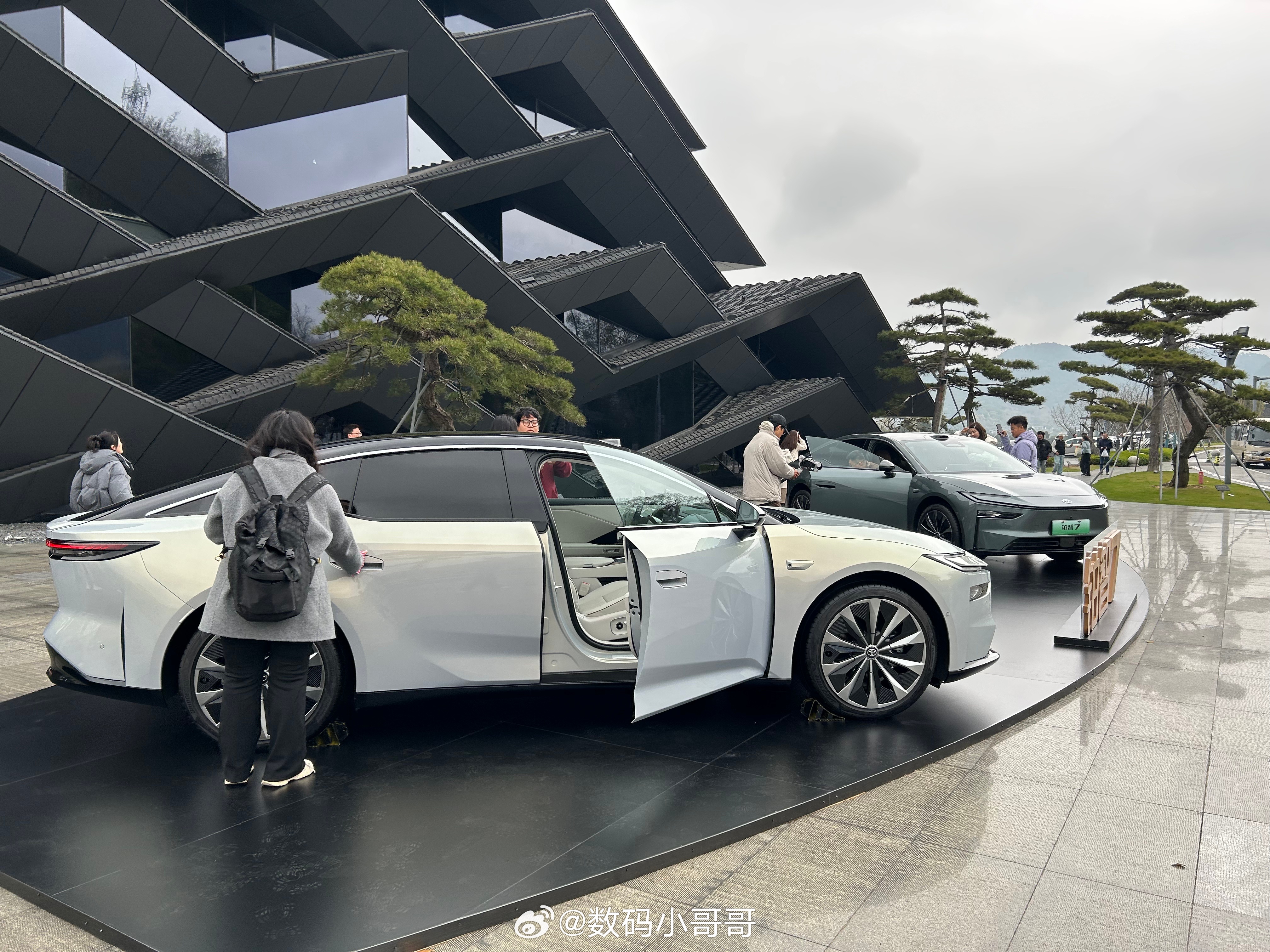 媒体首测丰田铂智7动态表现 刷完铂智7的媒体动态测评，我想说：这才是 20 万内