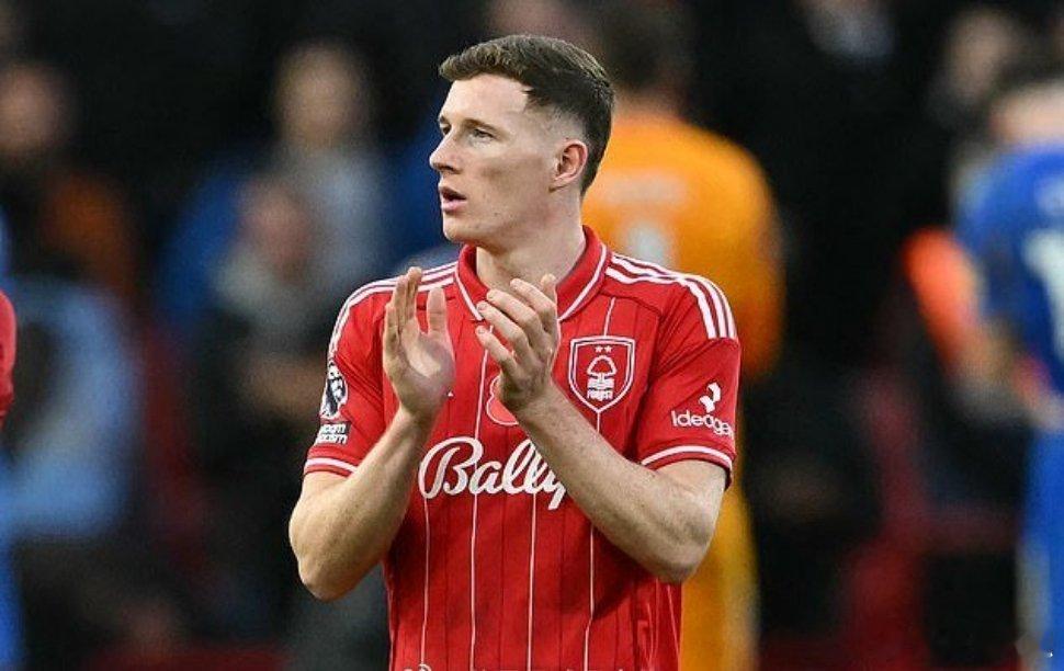 【1亿级中场！曼市哄抢安德森】《每日邮报》记者Craig Hope独家消息：曼城