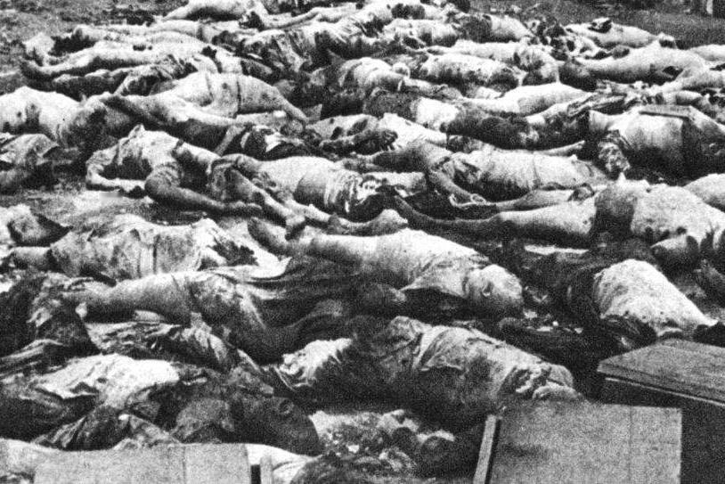 ​1946年5月3日，举世瞩目的东京审判拉开帷幕。

然而开庭刚进入第四天，以副