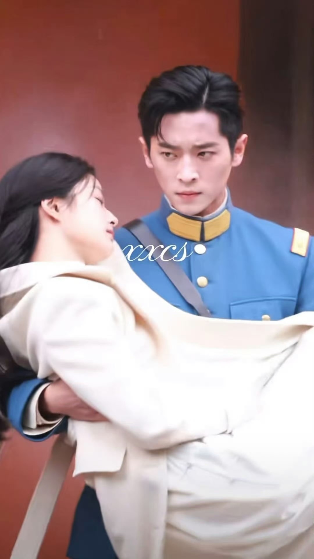 玉簟秋丞磊火场救徐若晗路透来了！火场救妻好带感求你快点上线