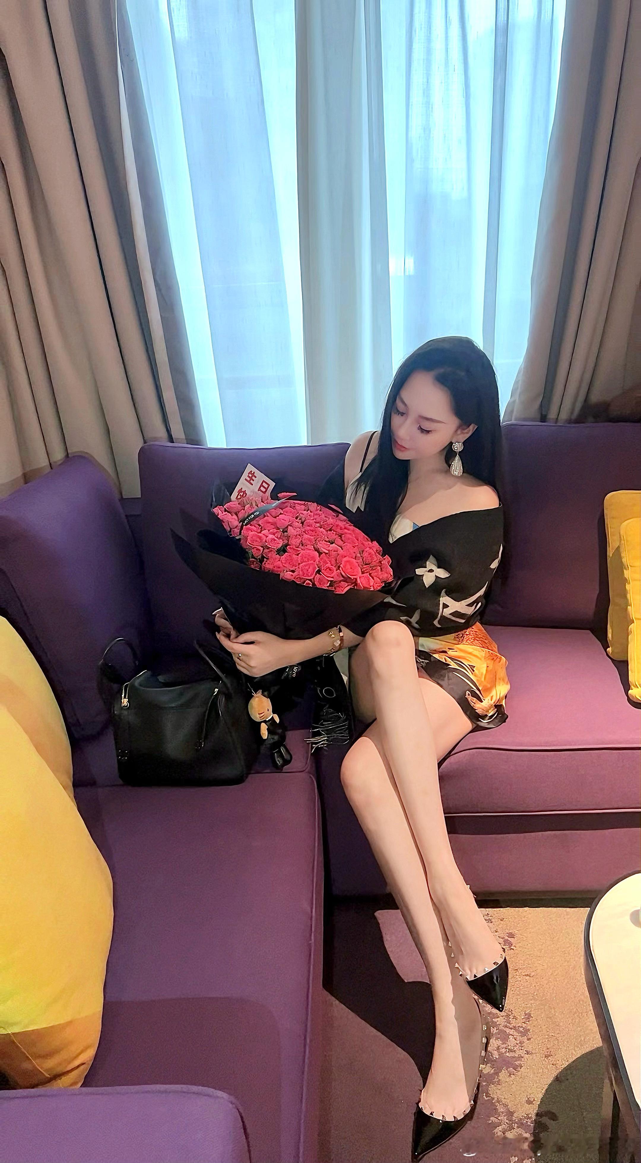 我自有千面万貌，你所见不过一二 