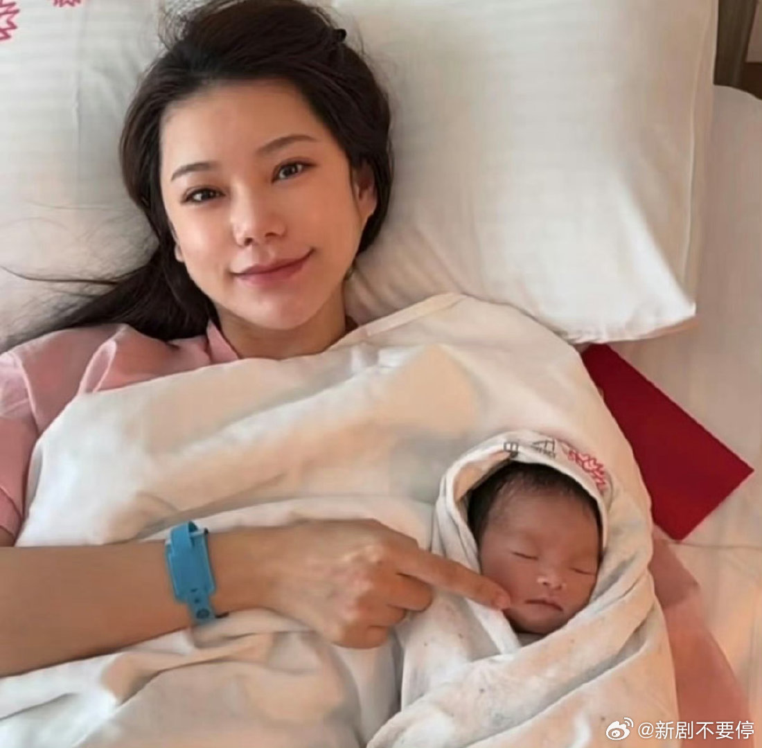 马筱梅为儿子开账号 新晋晒娃博主上线！账号里全是小家伙的可爱瞬间，软萌模样超吸睛