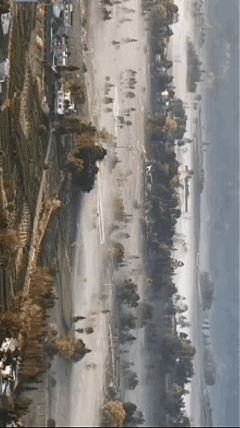 “火到人民日报了！”四川雅安市，一男子在山上拍摄，不料，当他抬头一看，竟发现了令