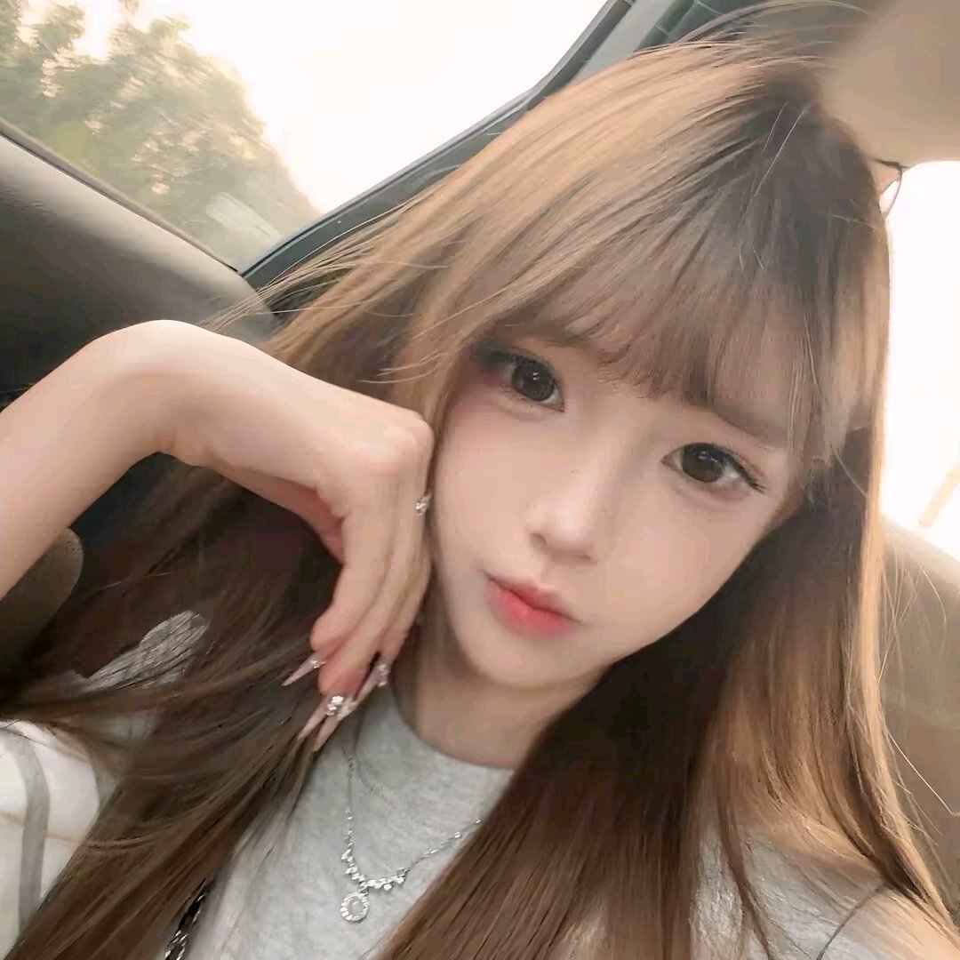 𝑾𝒆𝑪𝒉𝒂𝒕女生头像 | 优质女头 | 氛围感女头 ｜图源网络 专栏