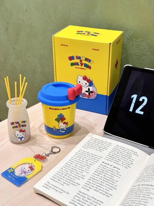 是谁还没拿到Hellokitty周边！尊的好可爱🥹