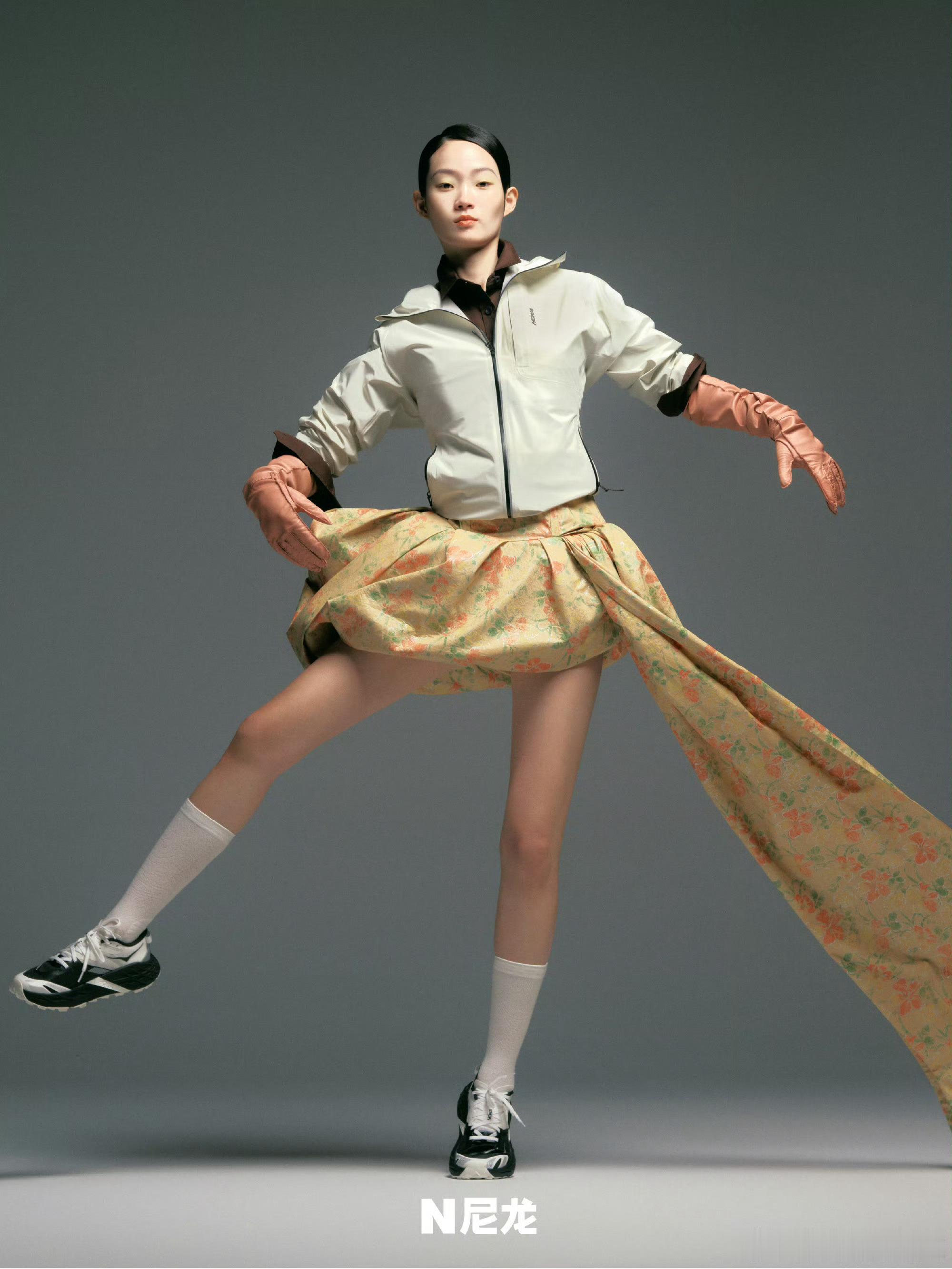 从山野到城市的穿搭时尚圈都在穿的越野鞋 超模集体上脚同款越野鞋，风格完全不受限。