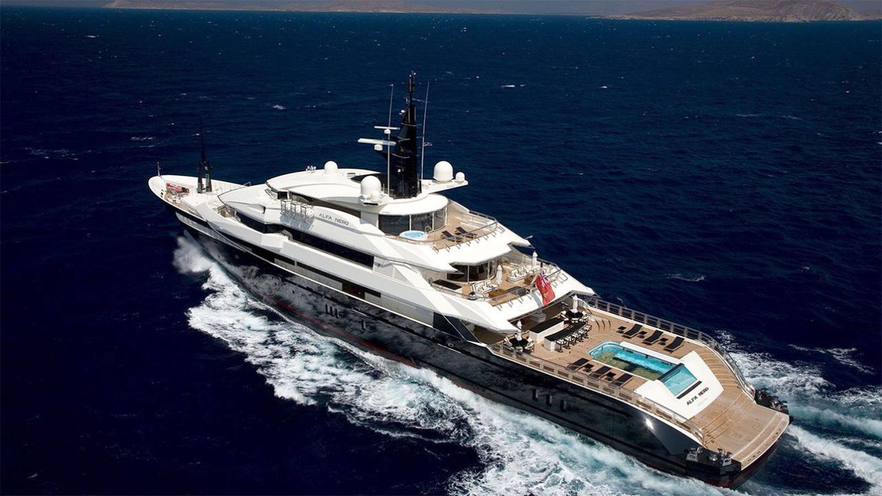 俄罗斯寡头古里耶夫的超级游艇被拍卖，前谷歌首席执行官6760万美元买走。

受国