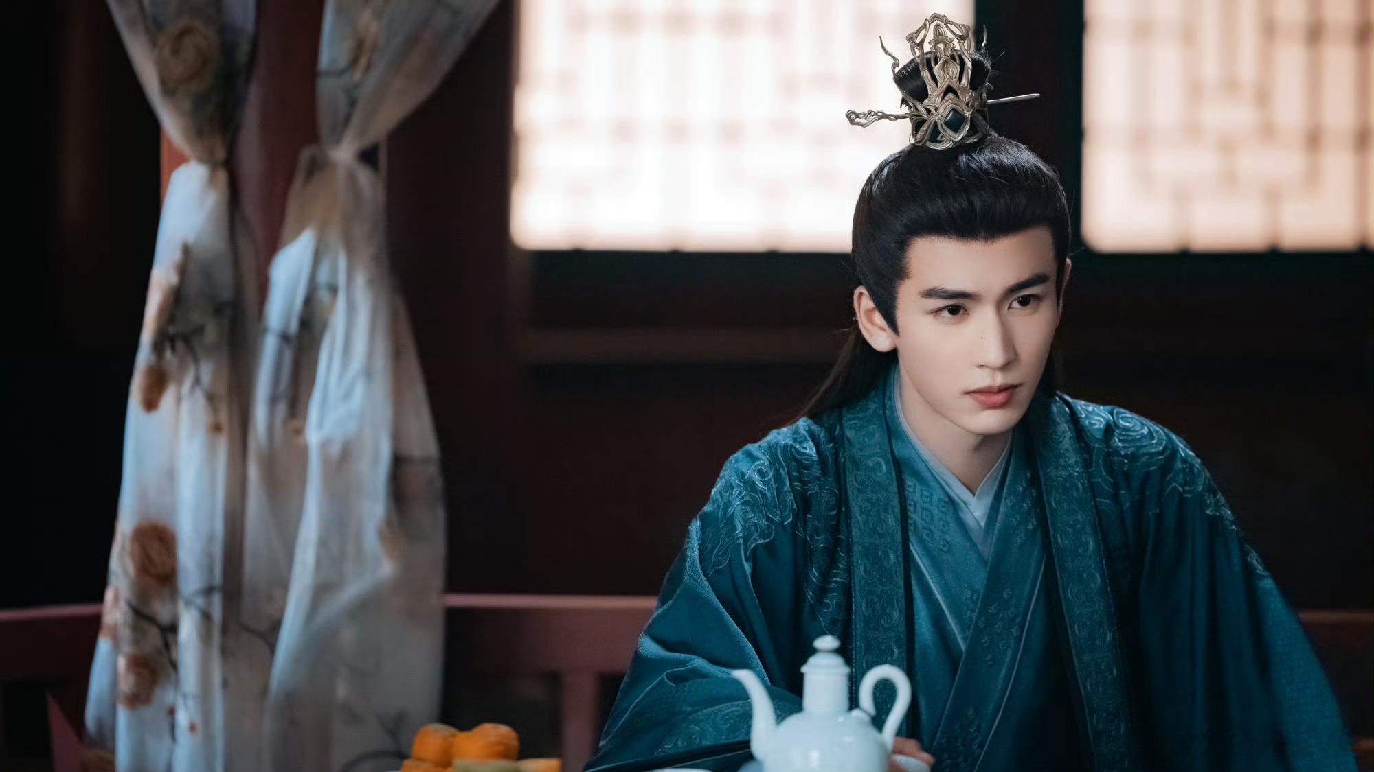 #谢危终于发疯了#疯批没人谁不爱呢？谢危经历了这么多终于要站起来了！誓要夺回属于