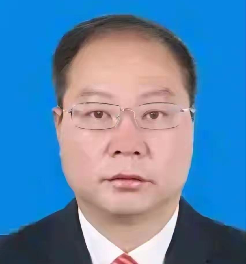 贵州安顺，平坝区原政协主席刘廷玉官宣被查，卸任不到5个月

刘廷玉，1967年出