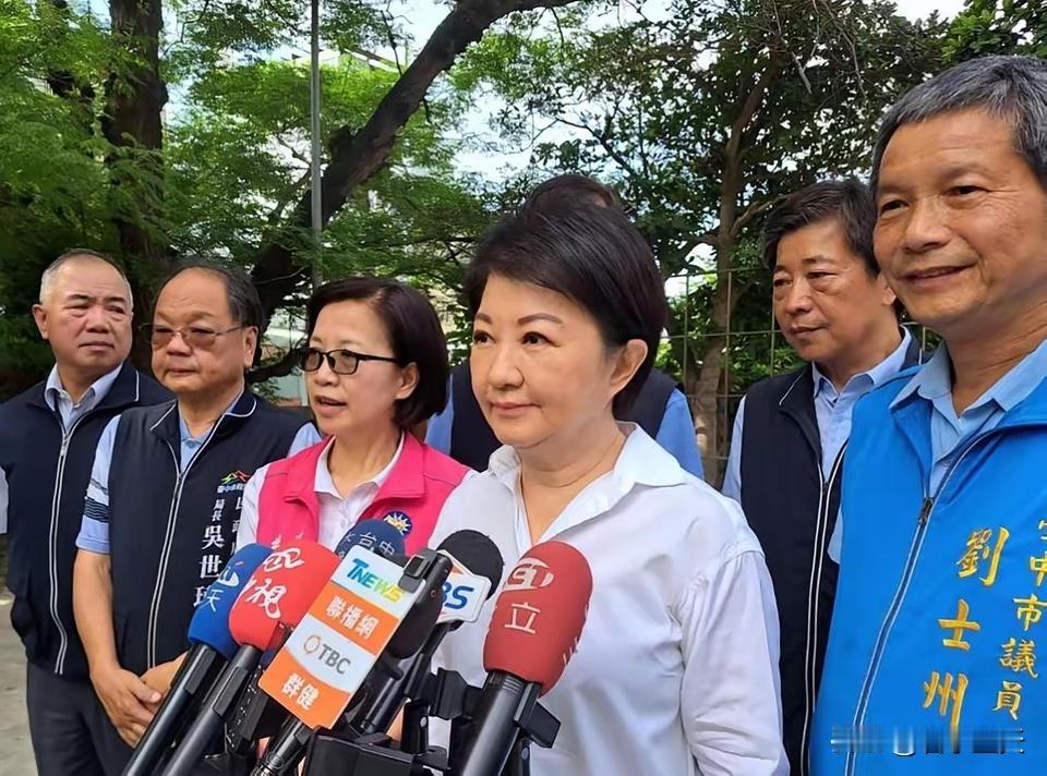 台中市长卢秀燕在接受媒体记者采访时发表了她对中美双方这次会谈的看法，她说无论中美