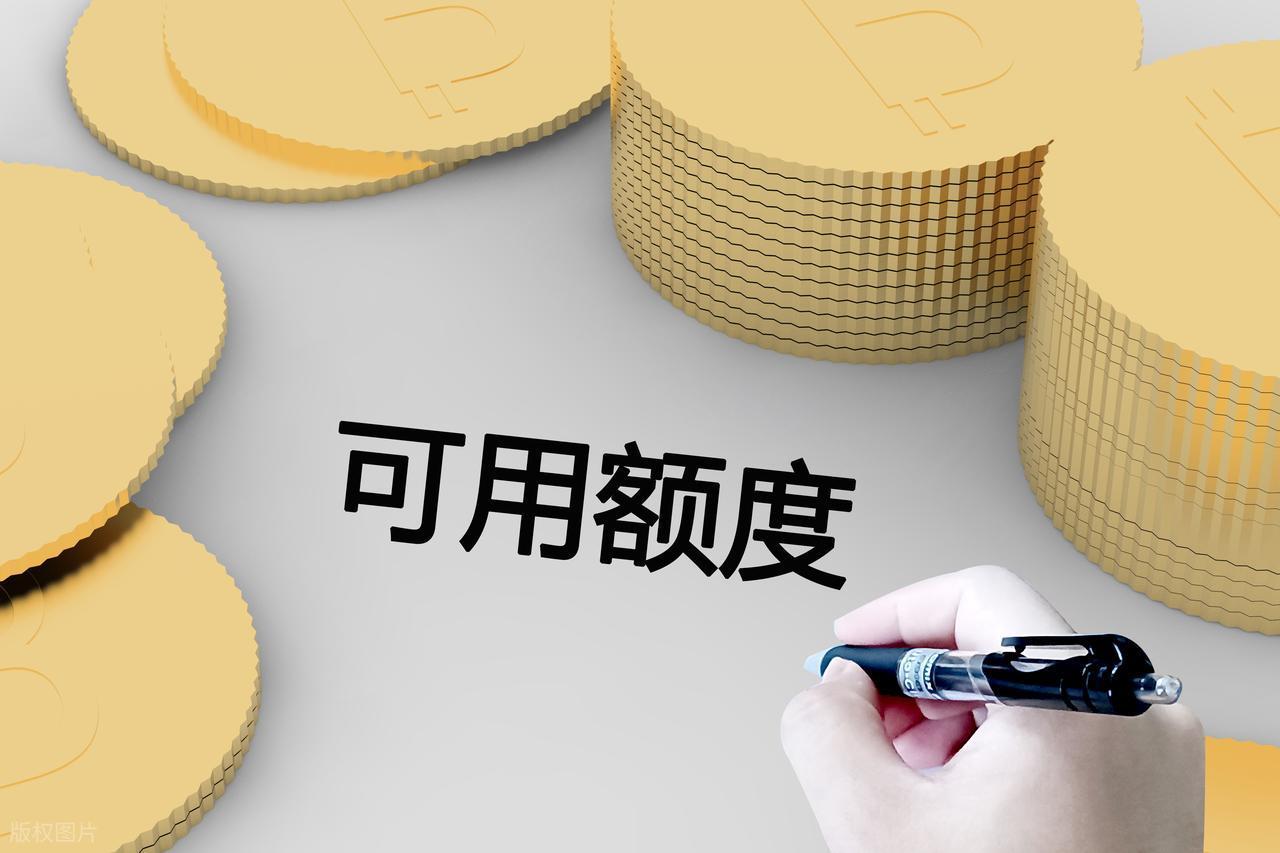 福建，女子借出自己的某宝账户给男友消费，事后起诉追讨4.6万欠款。这起看似普通的