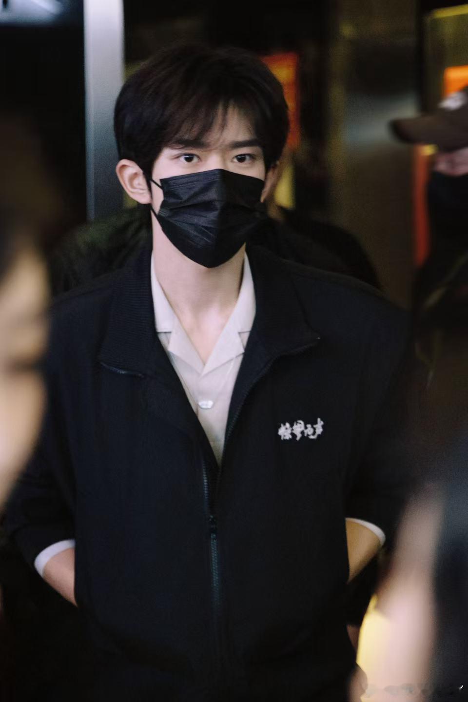 易烊千玺严迪是信仰最好诠释 千玺严选角色果然没让人失望，严迪这个角色被他演活了，