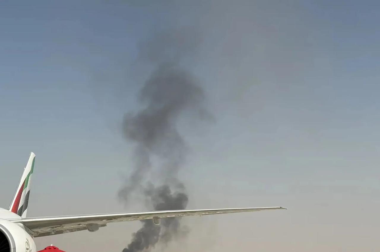 关于印度光辉战机在迪拜航展坠机事件，我发现很多人都在嘲笑印度，不过我觉得大可不必