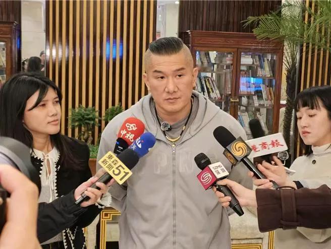 中国台灣知名網紅「館長」陳之漢今（25）日抵達北京，正式展開為期12天的大陸之行