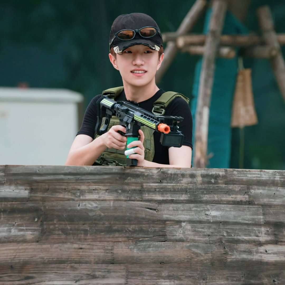 十个勤天王一珩 宝宝狙击手🔫🔫 