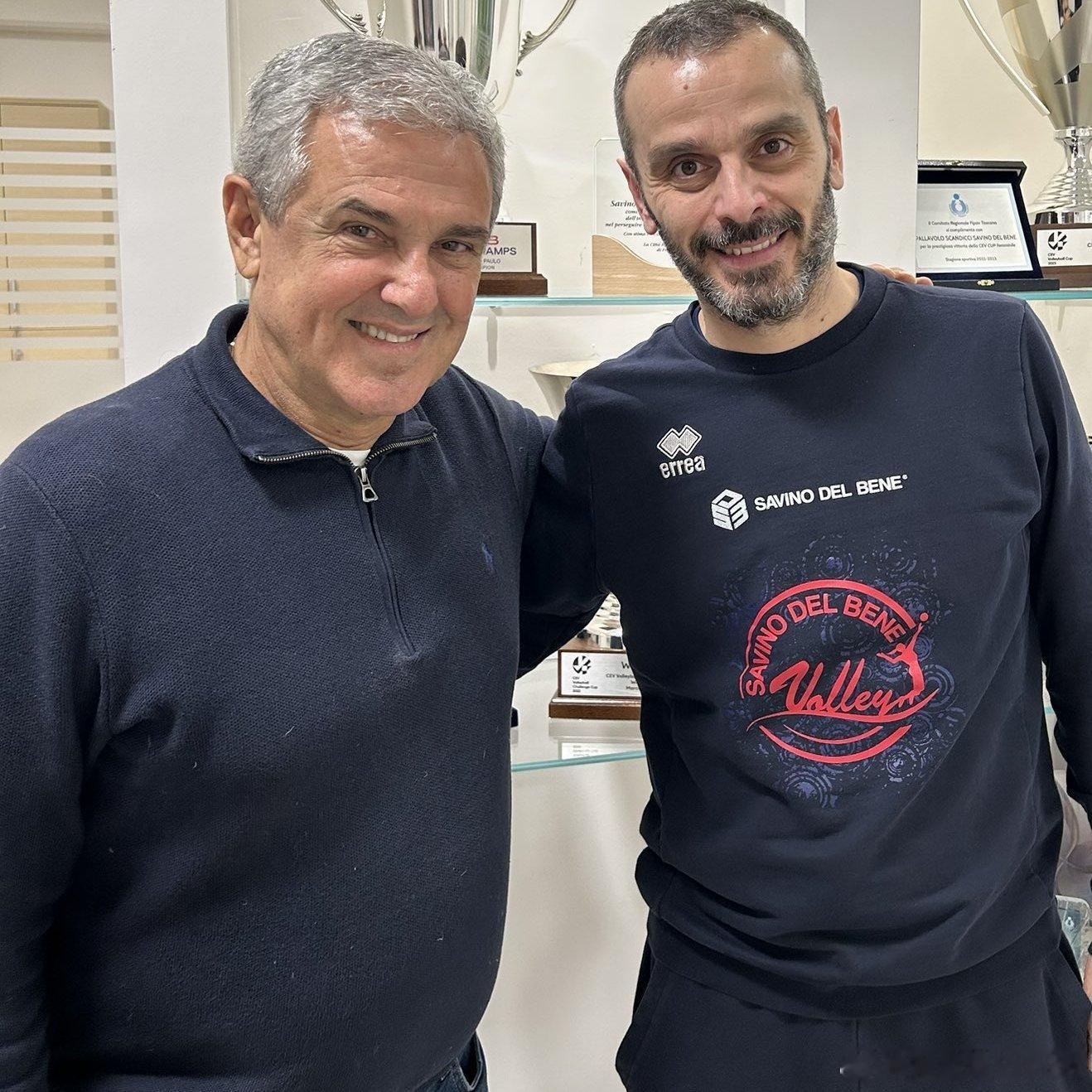 ⚡️巴西名帅泽·罗伯托.吉马良斯访问了斯坎迪奇俱乐部。 