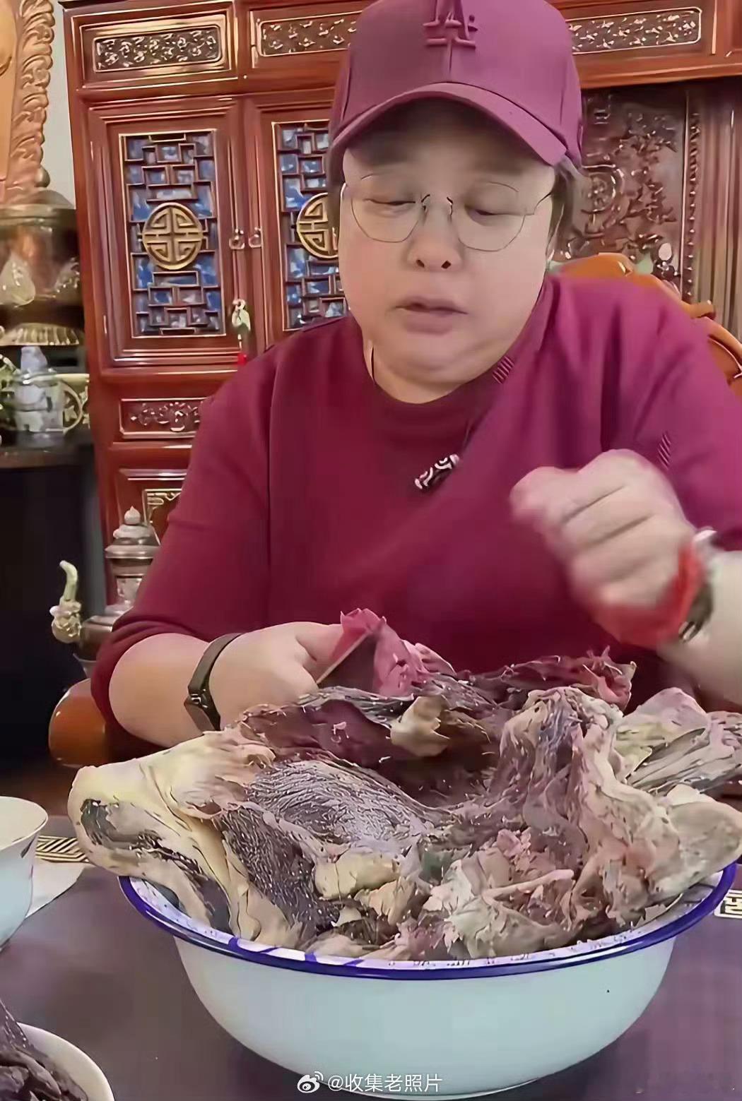 第一次相亲适合吃烤肉吃烤肉配蒜不臭吗