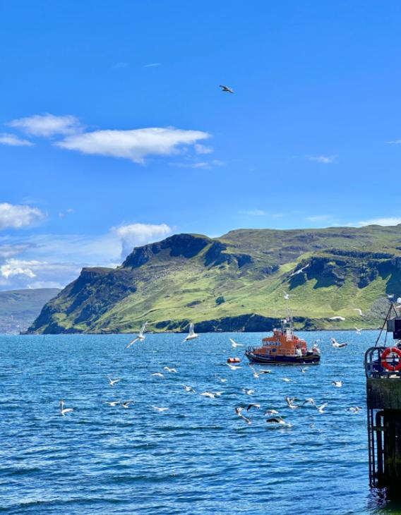 美国伊朗谈核僵局，20年浓缩谁让谁？
亲爱的朋友们大家好，我是海林小百科！今天我