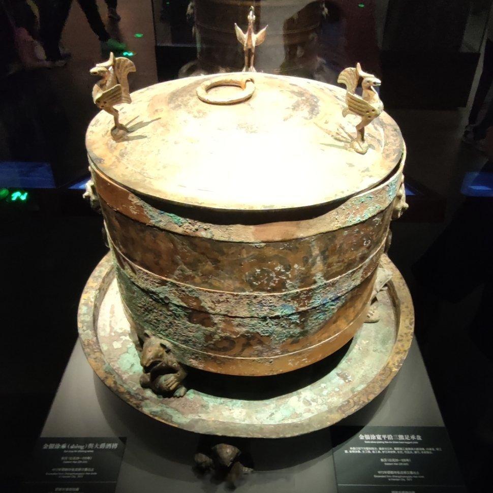 邯郸市博物馆河北省唯二的国家一级博物馆，从三、四楼的展览和展品来说的确值得。通过