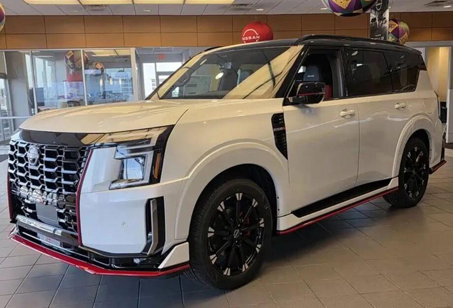 大块头也玩性能！日产Armada NISMO登场，硬派旗舰直接“带火”如今大型S