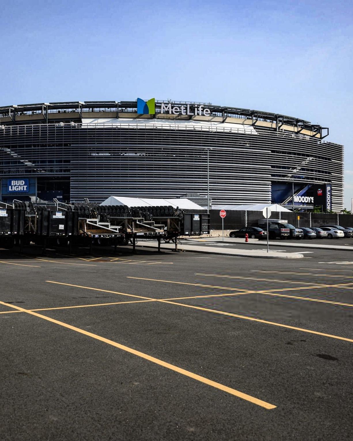 2026世界杯决赛球场MetLife 今天停车的价格是 $300 ，入场门票最低