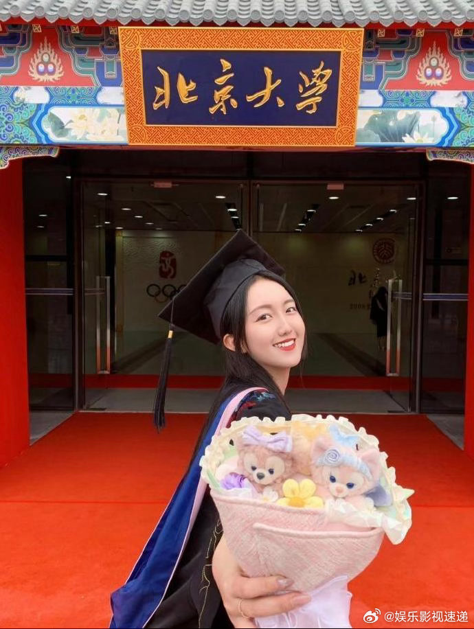 北大毕业生演短剧被说混得差北大毕业生讲述短剧行业真相旁人都羡慕杨睿北大求学的光鲜